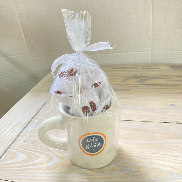 Gift Set LIFE IS GOOD Mug and Kitchen Towel Collectable Gift Pack - Picture 2 of 11